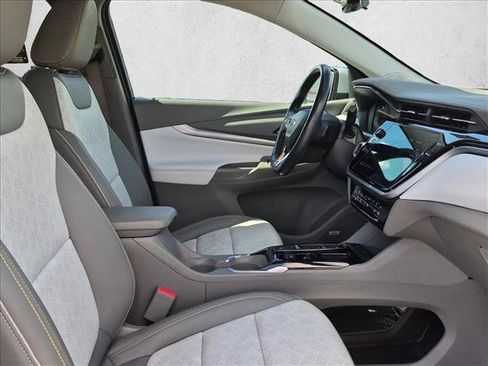 Used 2023 Chevrolet Bolt EUV Premier w/ Sun & Sound Package FWD image 23