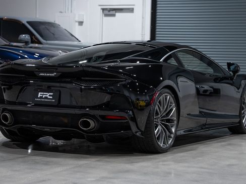Used 2021 McLaren GT image 15