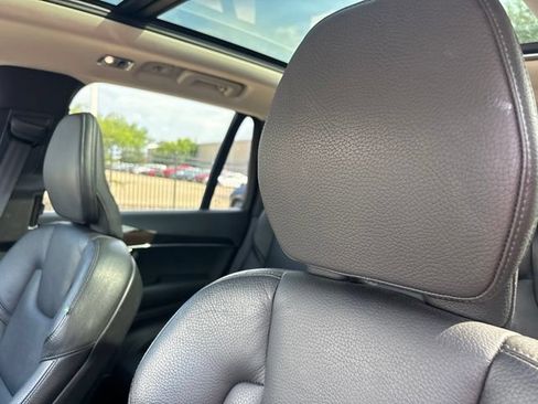 Used 2019 Volvo XC90 T6 Momentum w/ Advanced Package AWD/4WD image 9