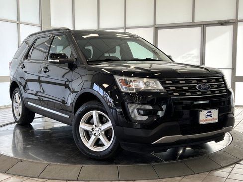 Used 2016 Ford Explorer XLT w/ Equipment Group 202A image 1