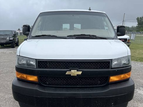 Used 2020 Chevrolet Express 2500 Extended w/ Enhanced Convenience Package RWD image 3