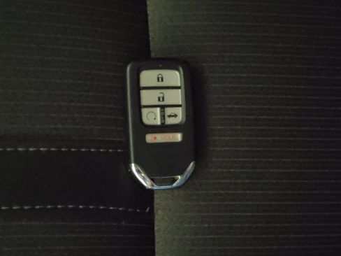 Used 2020 Honda Accord EX image 32