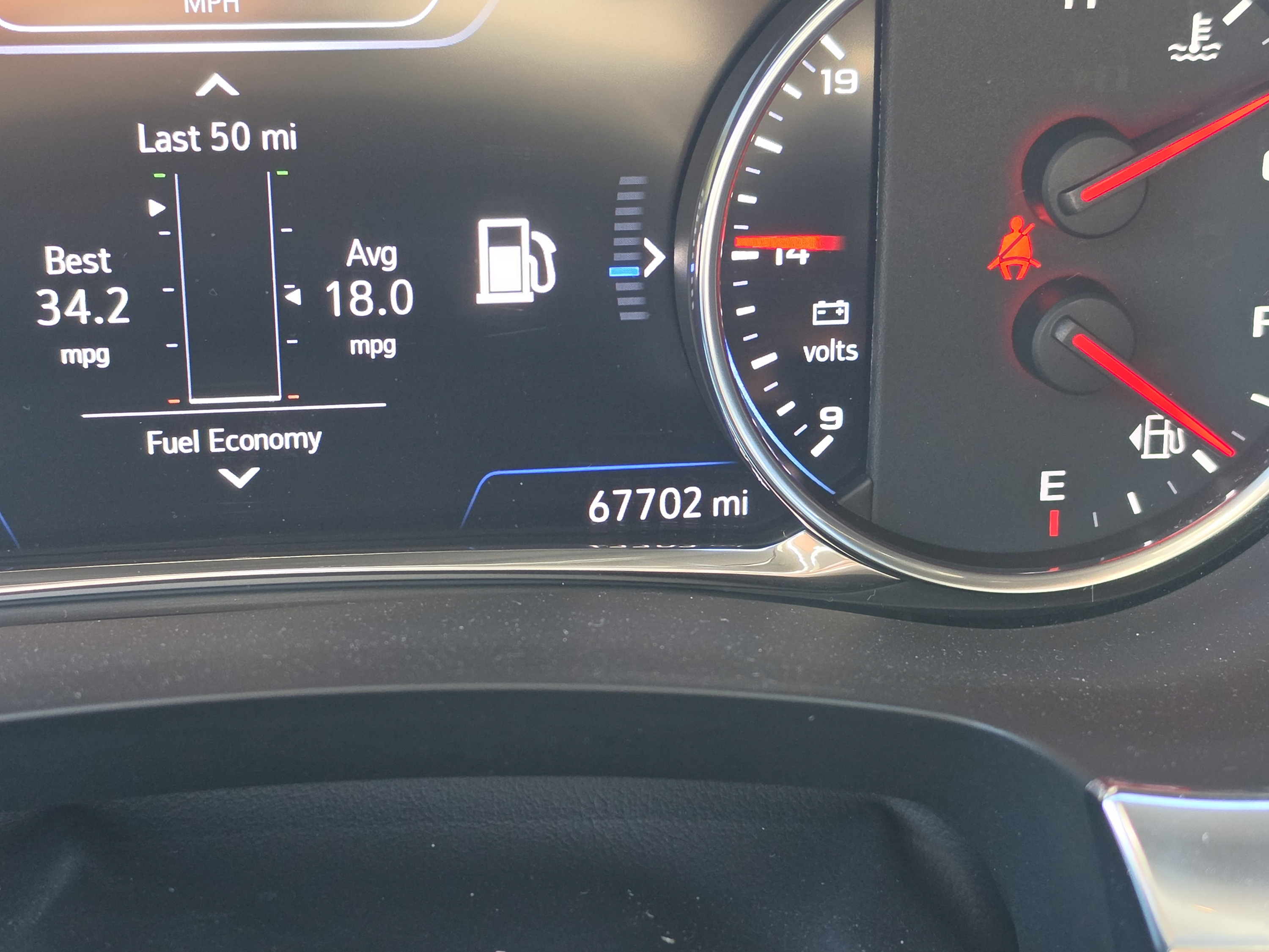 Used 2022 Chevrolet Traverse Premier AWD/4WD image 42