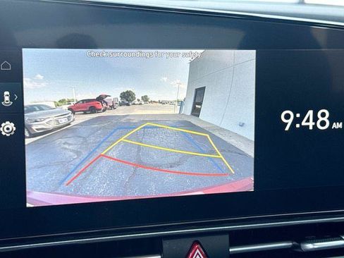 Used 2025 Hyundai Elantra Limited FWD image 24