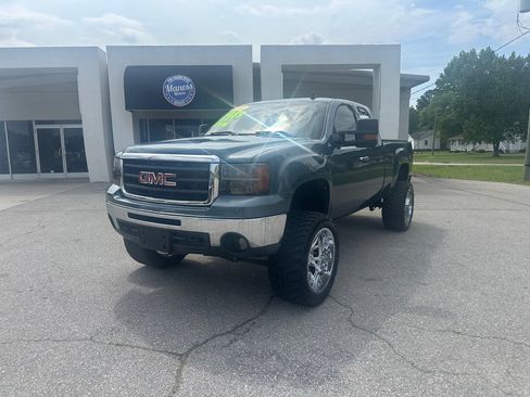 Used 2011 GMC Sierra 1500 SLE w/ Power Tech Package AWD/4WD image 1