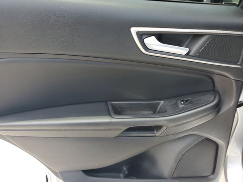 Used 2022 Ford Edge SEL image 27