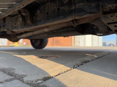 Used 2012 Ford F150 Raptor w/ Raptor Luxury Pkg image 12