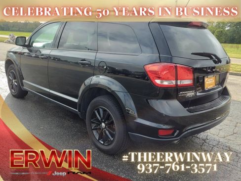 Used 2016 Dodge Journey SXT w/ Comfort/Convenience Group image 12