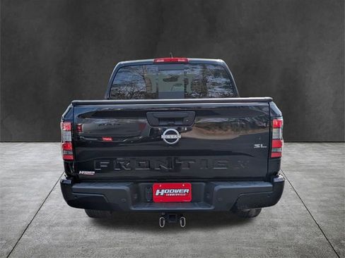Used 2024 Nissan Frontier SL w/ Technology Package image 5