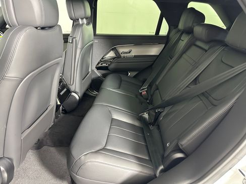 New 2026 Land Rover Range Rover Sport SE image 13