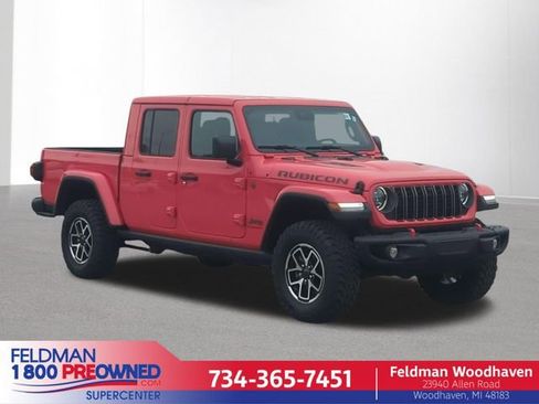 Used 2025 Jeep Gladiator Rubicon AWD/4WD image 1
