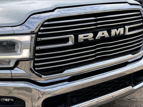 Used 2022 RAM 2500 Laramie AWD/4WD image 30