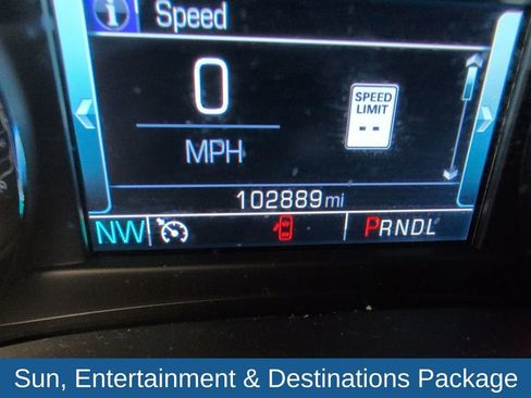 Used 2020 Chevrolet Suburban LT image 24