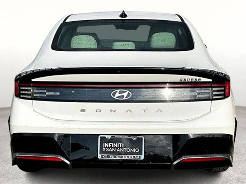 Used 2025 Hyundai Sonata SEL FWD image 6