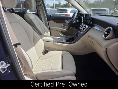 Used 2022 Mercedes-Benz GLC 300 4MATIC image 32