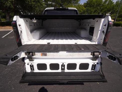 Used 2026 GMC Sierra EV Elevation AWD/4WD image 11