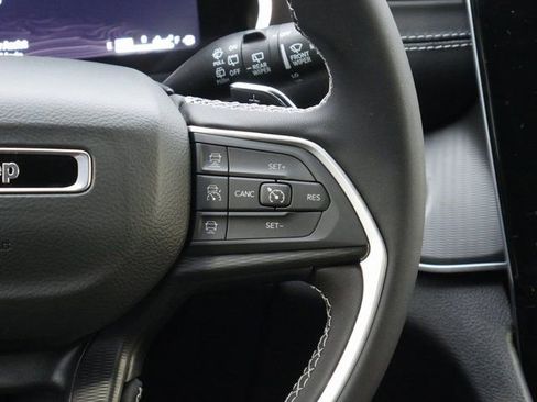 New 2025 Jeep Grand Cherokee Laredo AWD/4WD image 17