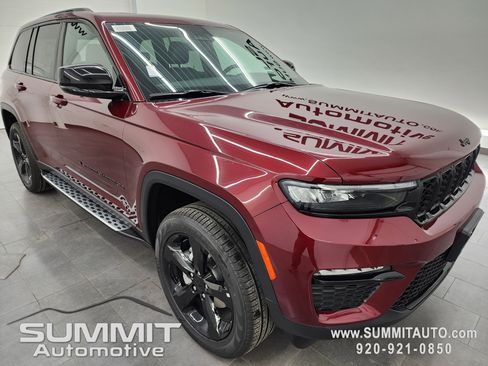 New 2025 Jeep Grand Cherokee Limited w/ Black Appearance Package image 2