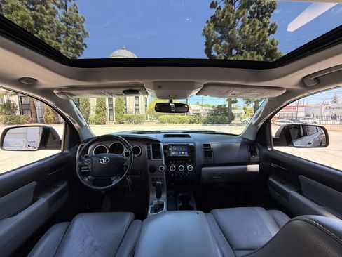 Used 2012 Toyota Sequoia SR5 w/ Premium Pkg RWD image 17