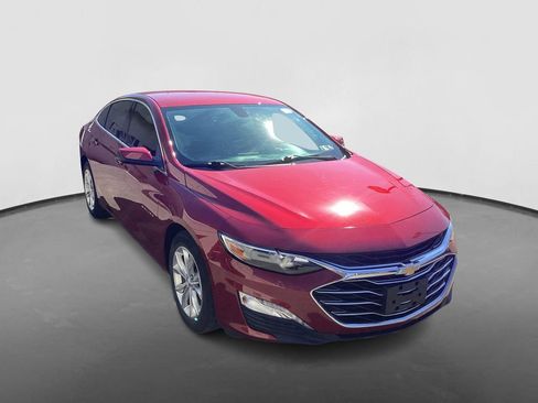 Used 2020 Chevrolet Malibu LT image 3