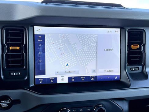 Used 2023 Ford Bronco Badlands w/ Sasquatch Package AWD/4WD image 31