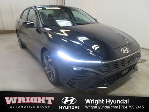 New 2026 Hyundai Elantra Limited FWD image 1