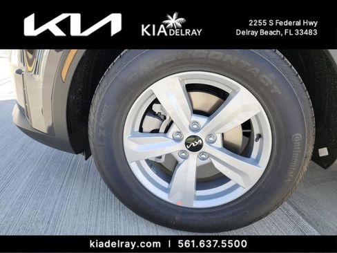 New 2026 Kia Sorento LX FWD image 28