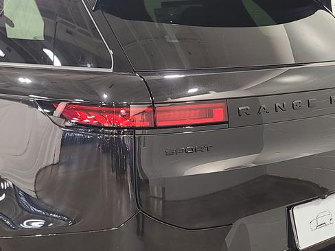 New 2026 Land Rover Range Rover Sport Dynamic SE image 17