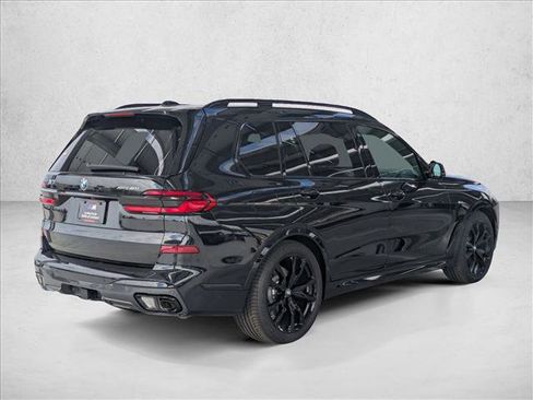 New 2026 BMW X7 xDrive40i image 2