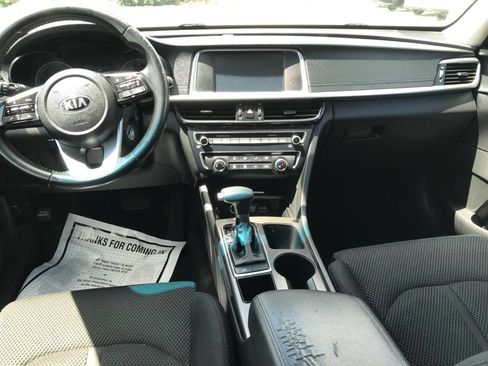 Used 2020 Kia Optima LX image 44