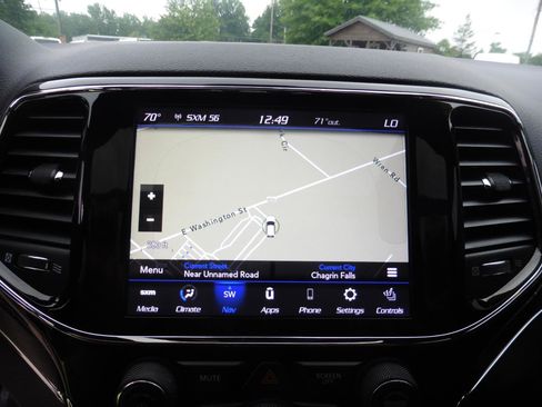 Used 2020 Jeep Grand Cherokee Limited w/ Luxury Group II AWD/4WD image 3
