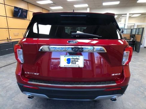 Certified 2022 Ford Explorer Limited w/ Equipment Group 301A image 6