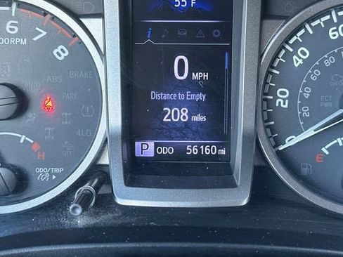 Certified 2019 Toyota Tacoma SR5 image 26