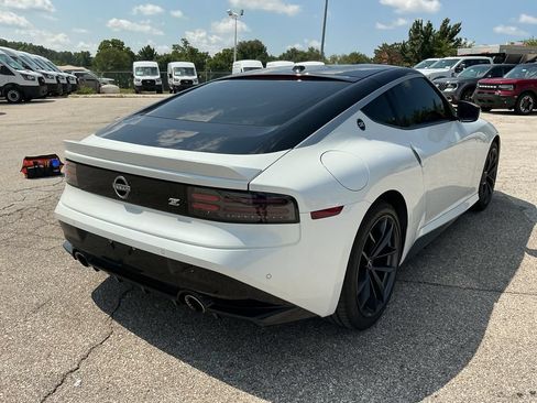 Used 2024 Nissan Z Performance w/ Floor Mat Package RWD image 4
