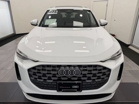 Used 2025 Audi Q5 Premium w/ Convenience Package AWD/4WD image 7