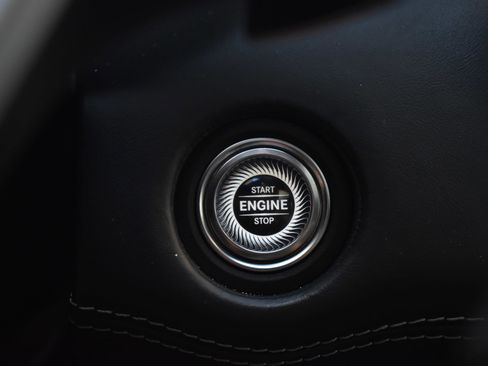 Used 2020 Mercedes-Benz S 560 4MATIC Coupe w/ AMG Line Exterior image 33