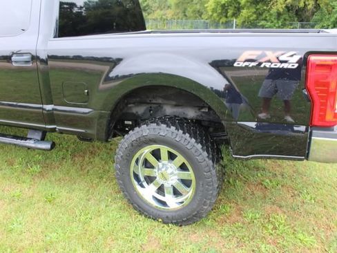 Used 2019 Ford F250 XLT w/ XLT Value Package AWD/4WD image 10