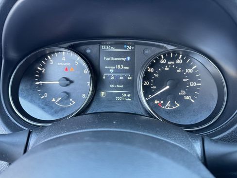 Used 2017 Nissan Rogue S image 13