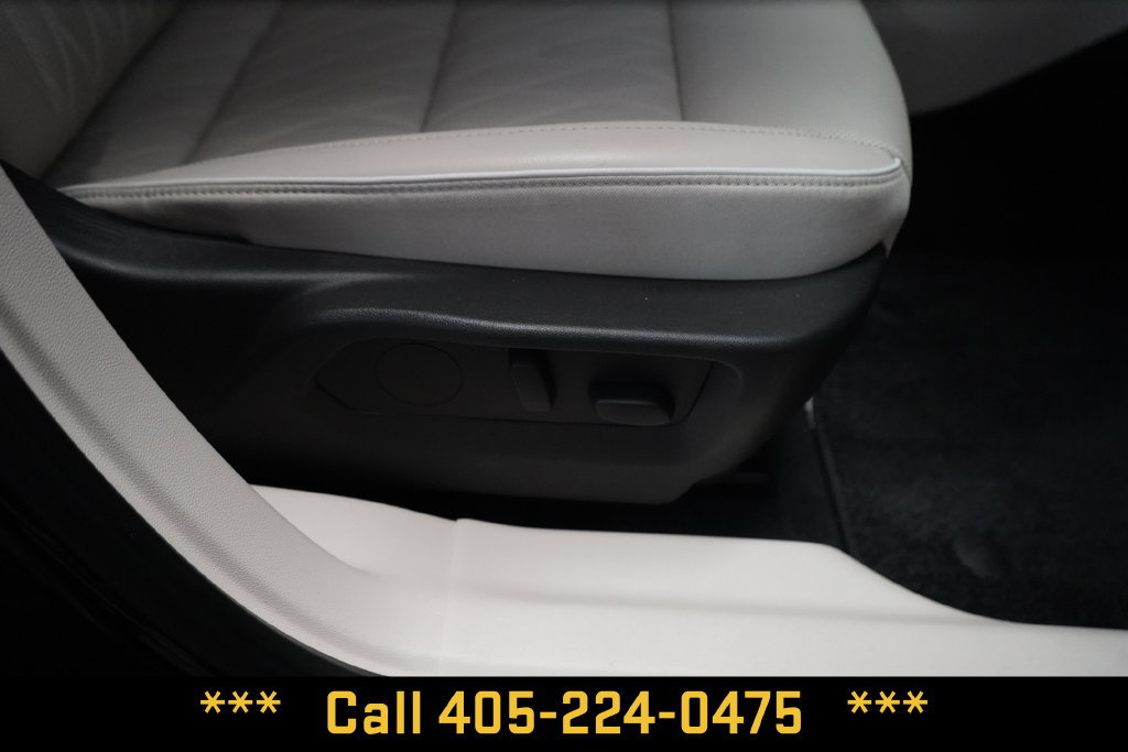Used 2023 Buick Envision Avenir AWD/4WD image 18