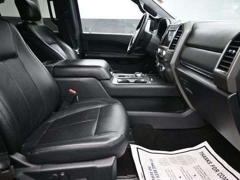 Used 2020 Ford Expedition XLT w/ Equipment Group 202A RWD image 18