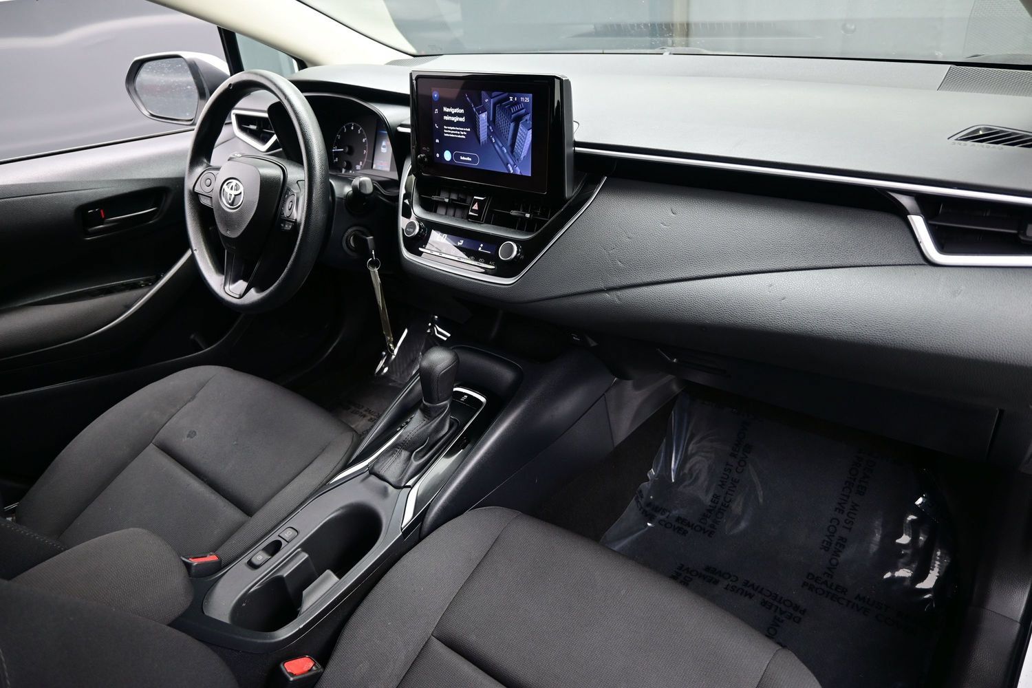 Used 2023 Toyota Corolla LE FWD image 13