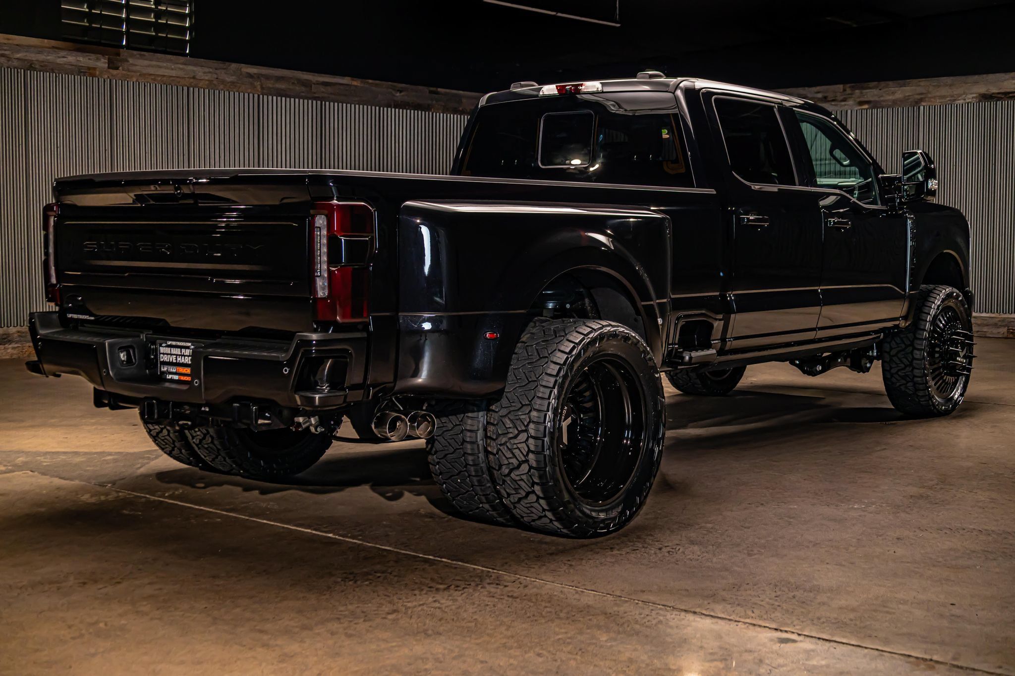 Used 2026 Ford F350 Platinum AWD/4WD image 10