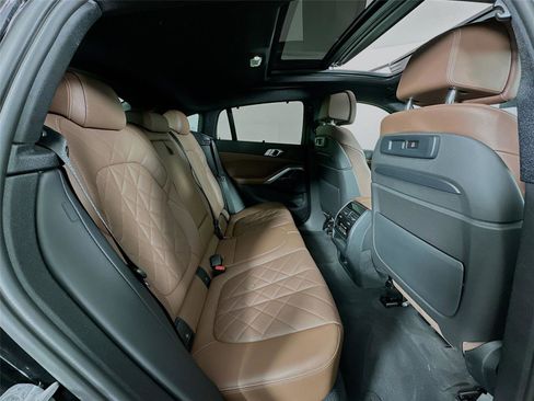 Certified 2023 BMW X6 xDrive40i w/ Executive Package image 28