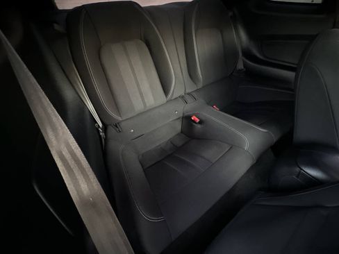 Used 2018 Ford Mustang GT RWD image 17