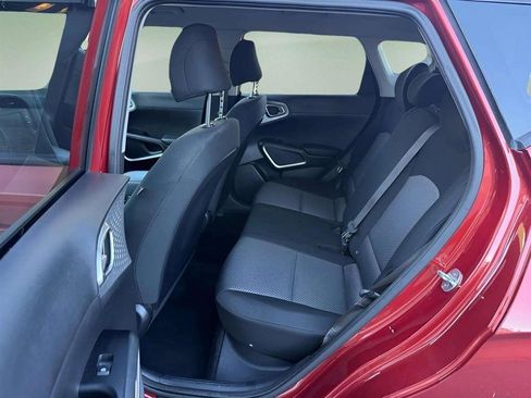 Used 2022 Kia Soul LX w/ Technology Package image 12