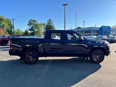 Used 2024 Toyota Tundra Platinum AWD/4WD image 5