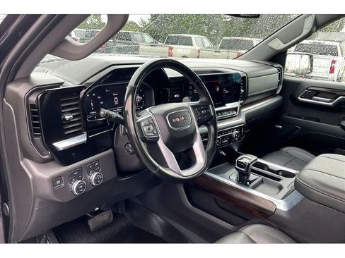 Used 2024 GMC Sierra 1500 SLT w/ SLT Premium Plus Package AWD/4WD image 16
