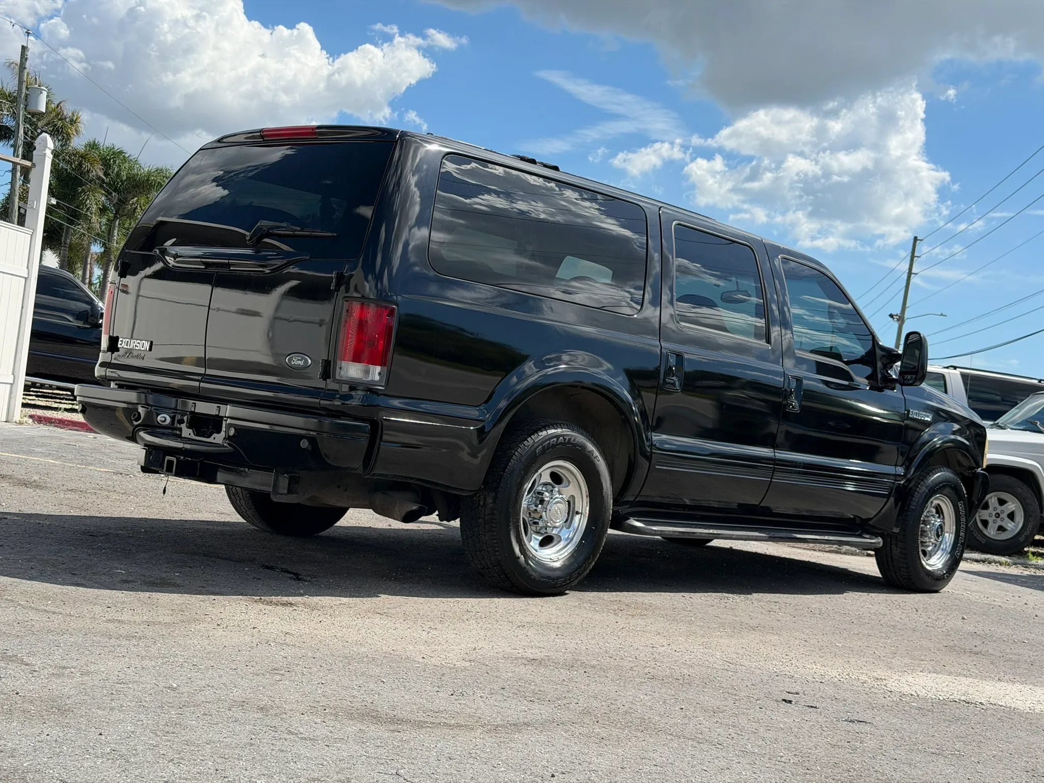 Used 2001 Ford Excursion Limited RWD image 4