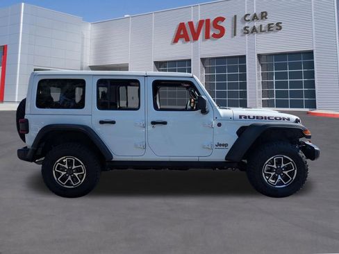 Used 2025 Jeep Wrangler Unlimited Rubicon image 5