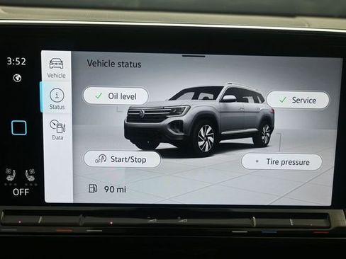 Used 2025 Volkswagen Atlas SE FWD image 16